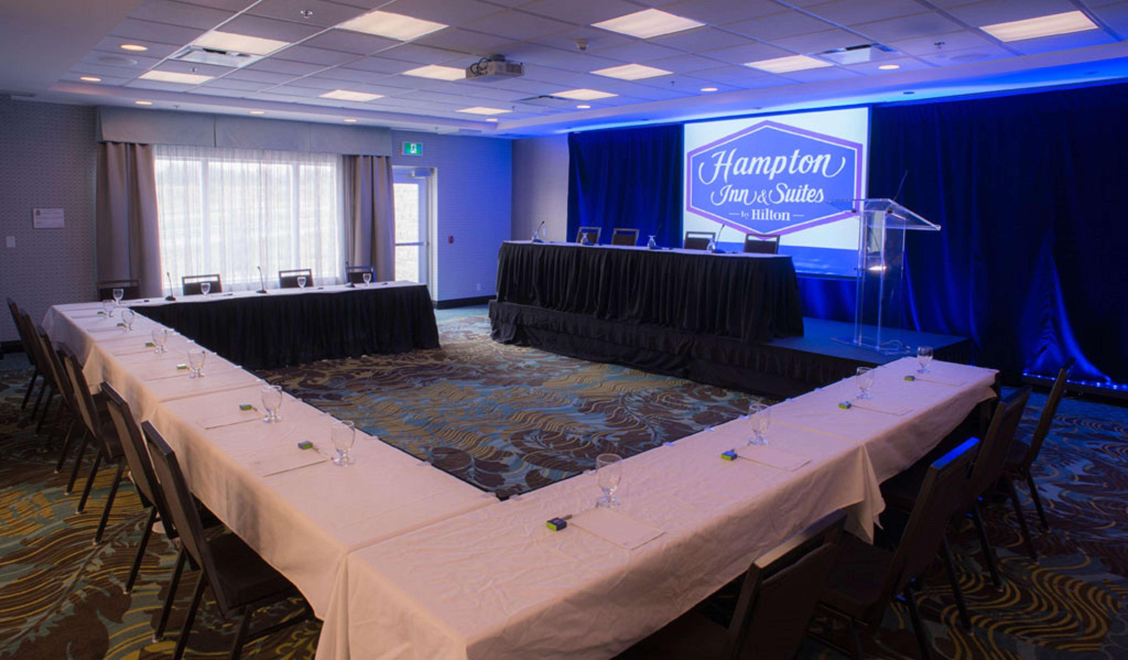 Hampton Inn & Suites By Hilton St. John'S Airport Buitenkant foto